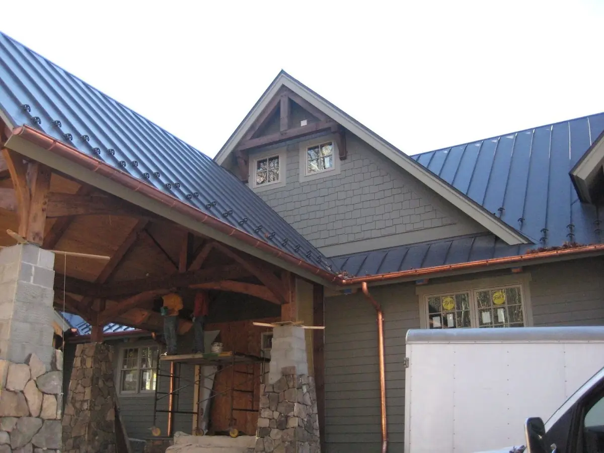 Craftsman Roofing team delivering quality roofing work in Loveland Park